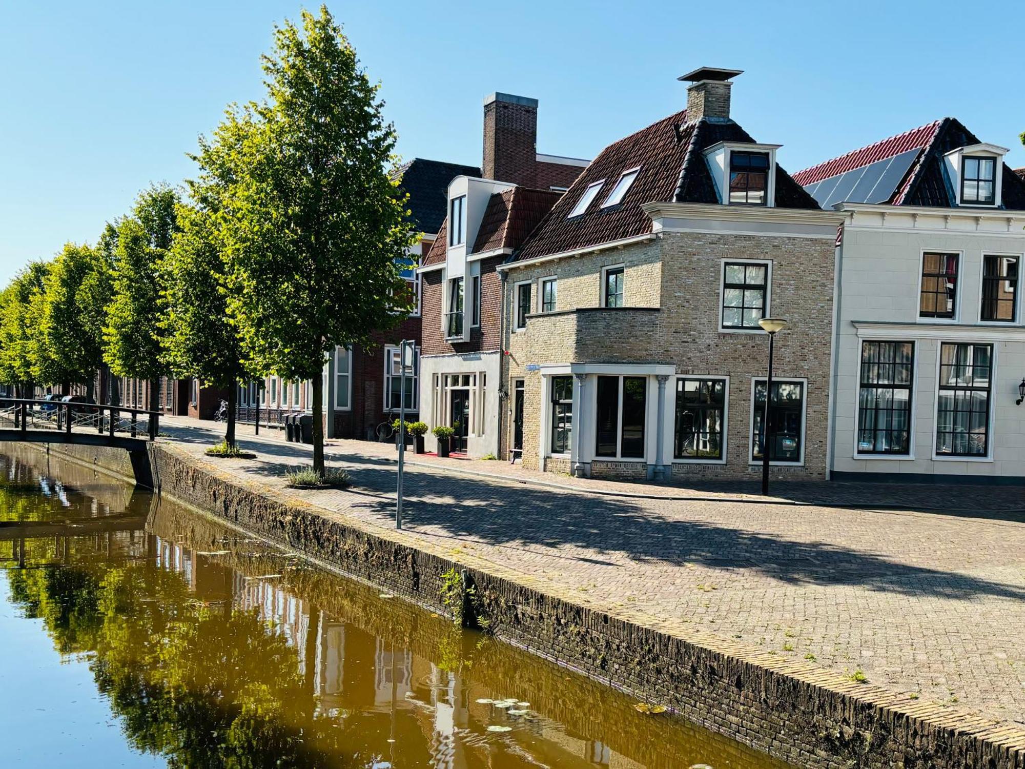 Stadshotel De Academie Franeker Exteriör bild